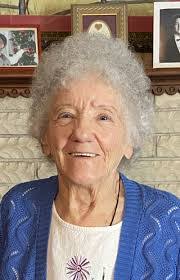 Pauline Brown's Instagram, Twitter & Facebook