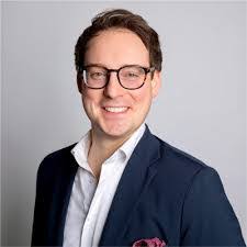 Kevin Strack's Instagram, Twitter & Facebook