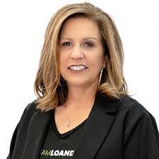 Rebecca Molnar's Instagram, Twitter & Facebook