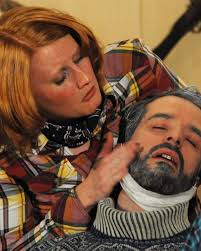 Aufführungen im Pfarrheim: „Hüttenzauber“ ist feinster Theaterspaß