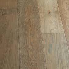 Blue Ridge Hardwood Flooring Castlebury Natural Eurosawn White Oak 3 4 In T X 5 In W X Random Length Solid Hardwood Flooring 20 Sq Ft Case 22104 The H Flooring