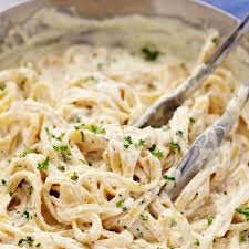 The Best Homemade Alfredo Sauce Ever Recette Recettes De Cuisine Sauce Alfredo Maison Recettes Pour Le Diner