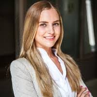 Tina Rettig's Instagram, Twitter & Facebook