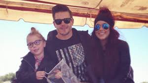 Wedding bells are ringing in teen mom land! Teen Mom 2 Star Chelsea Houska Shows Off Bare Baby Bump Jokes New Wedding Rings Don T Fit On Her Pregnant Entertainment Tonight