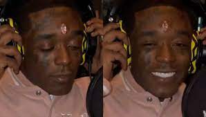 548 likes · 3 talking about this. Lil Uzi Vert En Sang Apres Avoir Implante Son Diamant A 24 Millions De Dollars Sur Le Front