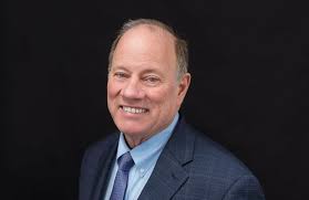 Mike Duggan visits northern Michigan during campaign stop