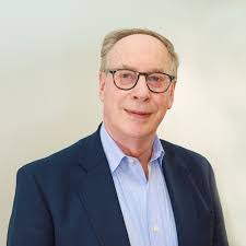 Karen Gensler's Instagram, Twitter & Facebook