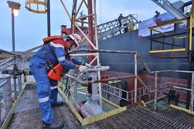 Kilang ini memiliki sekitar 200 tangki untuk menampung crude yang akan diolah, gas serta bbm. Kilang Pertamina Cilacap Lakukan Pengapalan Perdana Pertalite