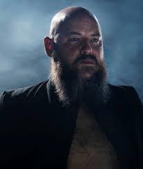 Chris Bewick's Instagram, Twitter & Facebook