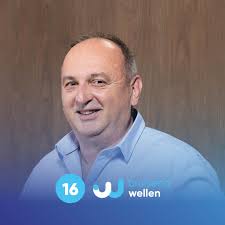 Maak kennis met onze volgende kandidaat: Leo Pauly 👨‍👩‍👧‍👦 Leo is  gehuwd met Lutgart Thijs en heeft 3 kinderen en 4 kleinkinderen 🍟 Leo  baatte van 2007 tot 2023 Frituur De Schalie