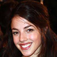 A multimedia artist with short, dark hair and a pretty pout that invites kissing, martine is flying from. Olivia Thirlby Net Worth Age Height Weight Measurements Bio