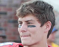 PonyFans.com: Getting his kicks