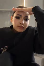 Lisa Clothes and Outfits