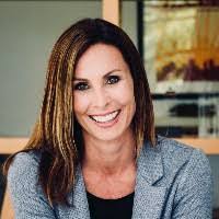 Emily Grannis's Instagram, Twitter & Facebook