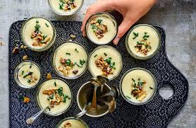 Diese weihnachtssuppe als vorspeise blickt auf eine ebenso lange tradition zurück. Superbe Suppchen Betty Bossi