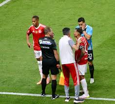 Bastidores: fim do Gre-Nal tem discussão entre Marlon, do Grêmio, e presidente do Inter