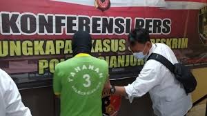 S1 pgsd untuk mengajar siswa/i tingkat sekolah dasar (sd) yang akan ditempatkan di sd ypks Usai Cabuli Para Muridnya Guru Di Cianjur Ini Selalu Ajak Selfie Korban Halaman All Tribun Jabar