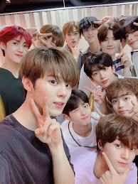 X1 First Vlive Sing For You Kpop Kpop Groups