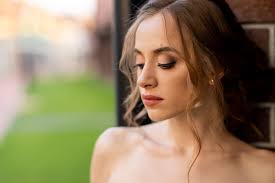 How To Shoot Portraits At (Individual Women's Photoshoot for Darina Alona  Perepelitsa)