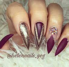 Stiletto Nails Gold And Burgundy Nails Acrylic Nails Stiletto Nails Designs Burgundy Nails Gorgeous Nails