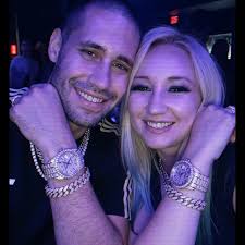 I could have made a short meaningless caption but I wanted to say this. If  you're reading this I want you to know something. When I mention ADHD, this  is something that