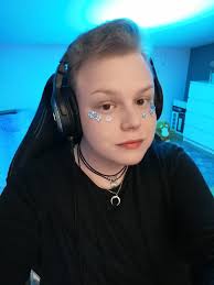 Playing Little Nightmares demo