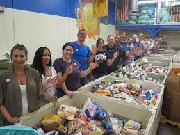Sfbfs provides more than a free meal. Sleep Train Volunteers Help Out At Sacramento Food Bank Family Services United Way California Capital Region