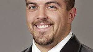 2 jobs, 1 man: Jim Snider navigates busy March as strength and conditioning  coach for 2 UW NCAA tournament-bound major programs