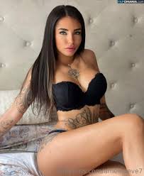 Giuggyross nude - stvincent.nupark.com