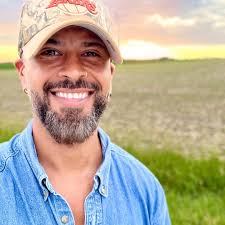 Kansas Jayhawks basketball dunk photo