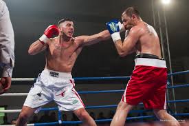 Mattia faraoni vs januot adrian k1: Brilla Faraoni Ma La Boxe Romana Cala Nel Buio