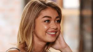 Sarah Hyland Talks Modern Family Reunion Rumors, Shares Hopes for Haley's  Story Arc