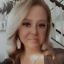 What are the recommendations for things to do and see in PCB?