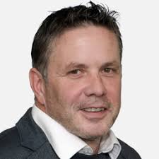 Mitarbeitende von Boss Info