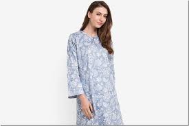 Walaupun riau & pahang adalah 2 buah negeri yang berjauhan, perhubungan politik dan sosial budaya yang terjalin sewaktu zaman kerajaan melayu melaka terserlah dengan terciptanya potongan. Slay It Minimalistically In Pastel Floral Kurung Pahang This Eid 2018