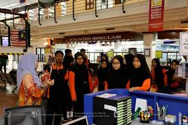 Berikut dikongsikan panduan langkah demi langkah bagaimana untuk memohon kemasukan ke kv secara online serta syarat kemasukan terkini. Kolej Vokasional Kuala Kangsar Upsi Perpustakaan Tuanku Bainun