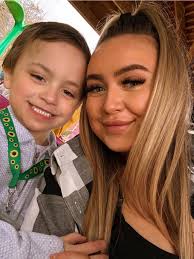 Looking for a price for someone to come and collect a recliner sofa asap  it's in 2 halves and is a 2 seater, will need taking to the skip, Wooten  road area