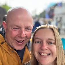 Any ideas what time Del Amitri are