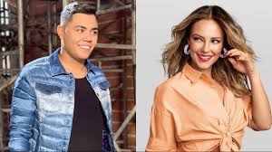 Paolla começou a carreira aos dezesseis anos, como assistente de palco de celso portiolli nos programas passa ou repassa e curtindo uma. Sertanejo Diz Que E Apaixonado Por Paolla Oliveira E Recebe Recado Da Atriz Istoe Independente