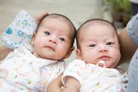 Apakah nama bayi perempuan indah untuk putri kembar anda? Kembar Tidak Selalu Mirip Lho Ini 7 Fakta Unik Kembar Tidak Identik