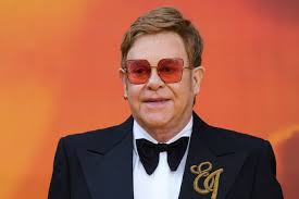 Video clips posted online by fans who were at. Elton John Na Operatie Er Is Weinig Van Me Over Show Ad Nl