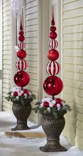 Weihnachtsdeko Im Garten 30 Ideen Mit Weihnachtskugeln Weihnachtsdeko Im Garten Weihnachtsdekoration Und Diy Weihnachtsdekoration
