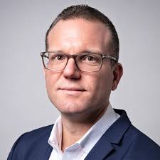 Jim Pavia departs InvestmentNews and gets picked up by CNBC as part of its  high-dollar hiring spree aimed at attracting advisors to its consumer-based  website