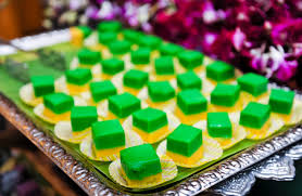 Also known as rose biscuits, these sweet and crispy snacks come in the shape of a flower. Keeping Our Malay Kuih The Malay Heritage Foundation
