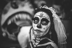 Dilihat dari kaca mata ilmiah, mimpi merupakan perwujudan dari alam bawah sadar kita. 10 Arti Mimpi Melihat Hantu Dan Penjelasannya