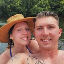 Elora Mccutcheon and Joshua Singleton's Wedding Registry