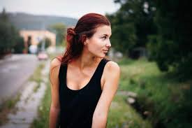 How exactly do you go about lightening dark hair?while lightening black hair may not be a one and done process, it's certainly possible to get a lighter hair color with the right techniques. How To Dye Black Hair Red Without Bleaching Living Gorgeous