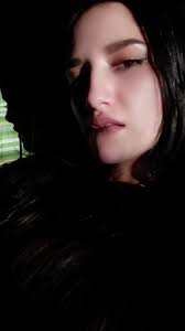 Videos de Diana Isamar Ortiz (@dianaisamarortiz) con “Ella