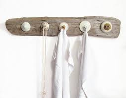 Das loch sollte für das stück treibholz welches später den mast des segelbootes bildet, passen. Upcycling Einfache Treibholz Diy Ideen Kleiner Elefant Yoga Und Reisen