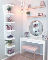 Cute And Compact This Well Organised Vanity Dresser Has Everything At Arm S Length And Not Too Much Clutter Check Room Decor Bedroom Decor Cute Room Decor